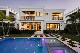 885 NE 76th St in Miami, FL - Building Photo