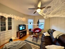 5 Sachem St, Unit 2 in Boston, MA - Building Photo