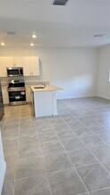 713 SE 13th St Cir in Homestead, FL - Building Photo - Building Photo