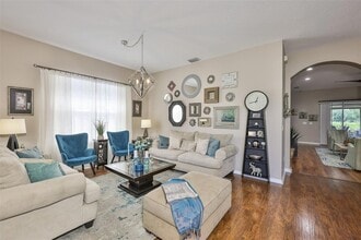 1204 Facet View Way in Valrico, FL - Building Photo - Building Photo