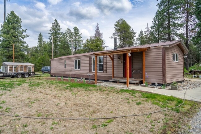 property at 30450 Railroad St