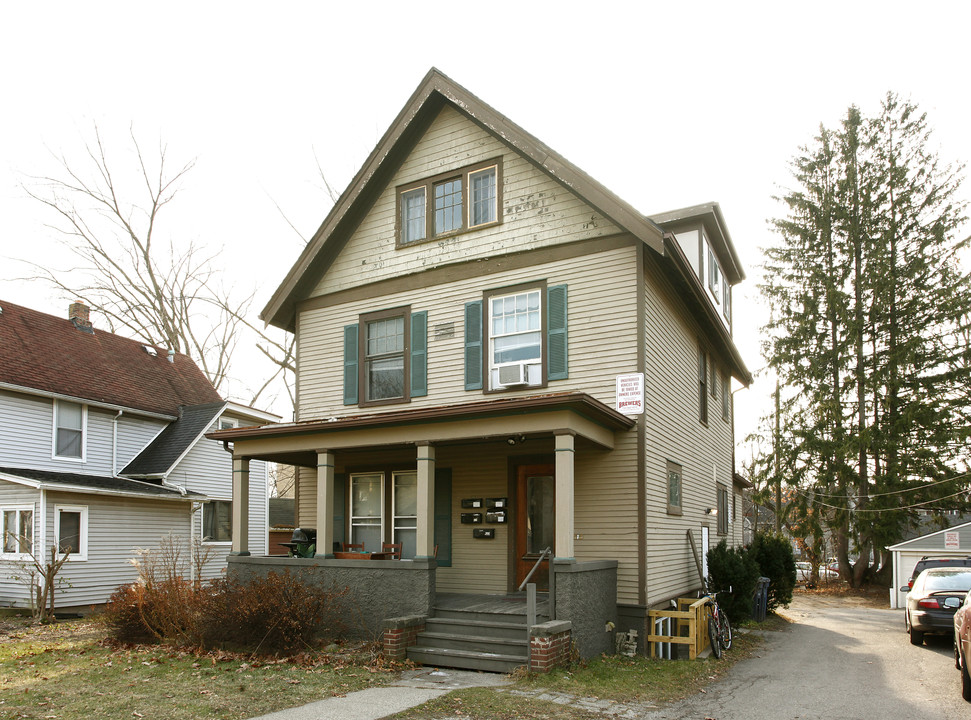 1104 Packard St in Ann Arbor, MI - Building Photo