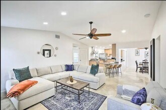 2806 SW 38th Terrace in Cape Coral, FL - Building Photo - Building Photo