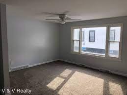 1125 Vine St in Liverpool, NY - Building Photo - Building Photo