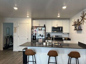 1174 E Pilot St in Saratoga Springs, UT - Building Photo - Building Photo