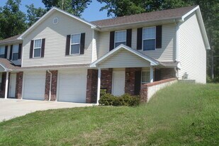 4901 Kirk Hill Rd in Columbia, MO - Building Photo