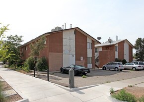 402 Cornell Dr SE Apartments