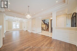 19 Parker Ave in Richmond Hill, ON - Building Photo - Building Photo