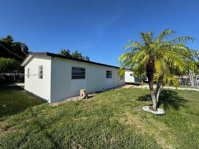 10410 SW 150th Terrace in Miami, FL - Building Photo - Building Photo