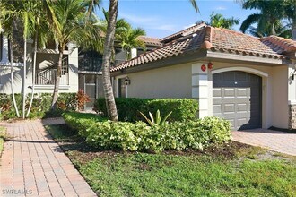 9844 Venezia Cir in Naples, FL - Building Photo - Building Photo