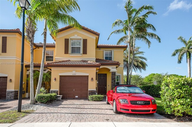 property at 11392 NW 87th Ln