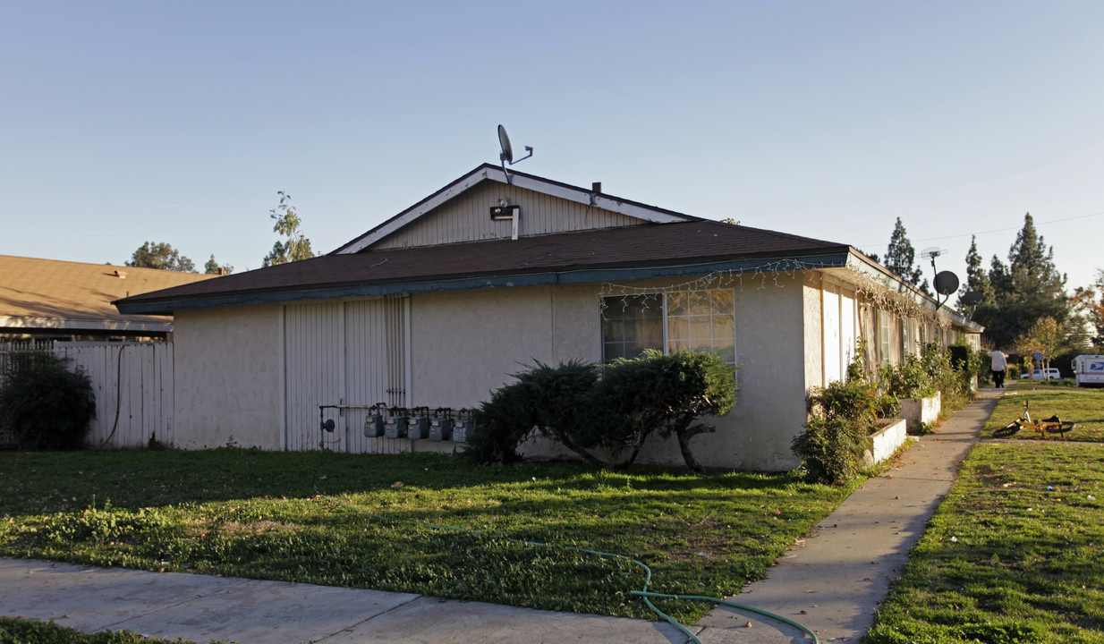 270 Vallejo Way in Upland, CA - Building Photo