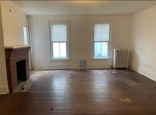 97 Oak St, Unit 1st floor front in Binghamton, NY - Foto de edificio - Building Photo