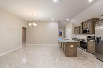 22 Olympic St in Edinburg, TX - Building Photo - Building Photo