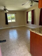 470 W Kuiaha Rd in Haiku, HI - Building Photo - Building Photo