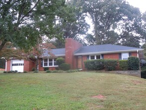 4014 Avera Ave in Winston-Salem, NC - Building Photo - Building Photo