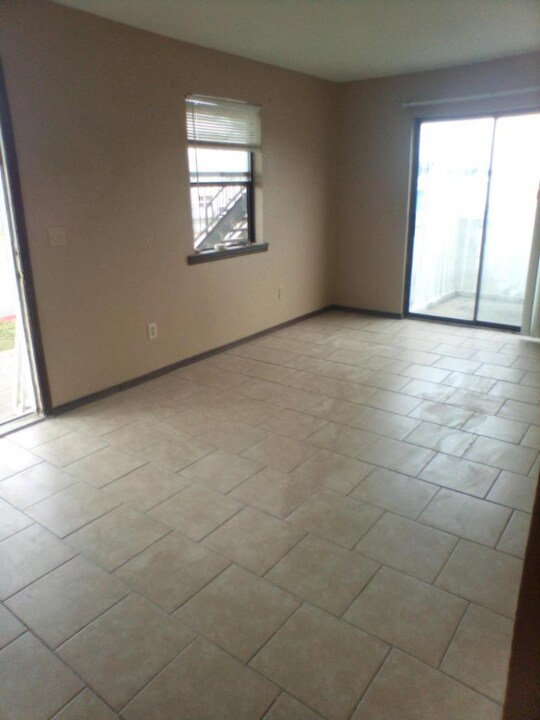 902 Cynthia St in Wilburton, OK - Building Photo