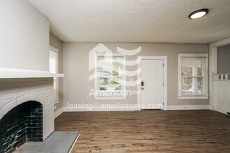 515 W Whitney Ave in Louisville, KY - Foto de edificio - Building Photo