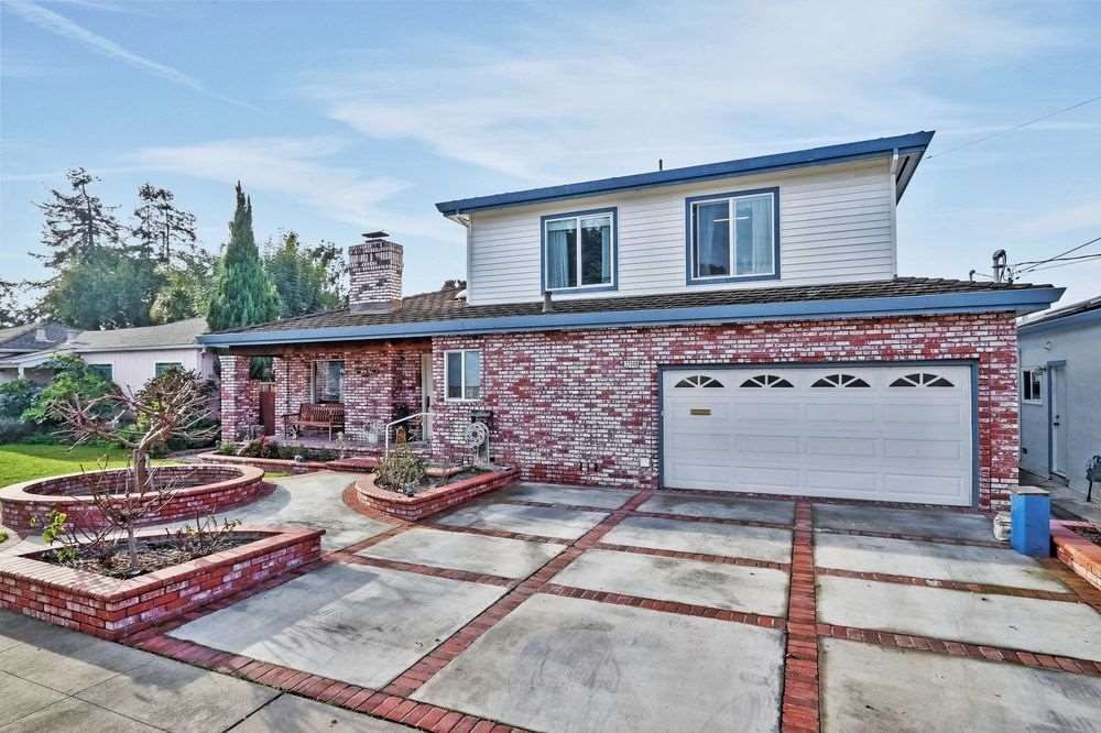 37449 Rockwood Dr in Fremont, CA - Building Photo