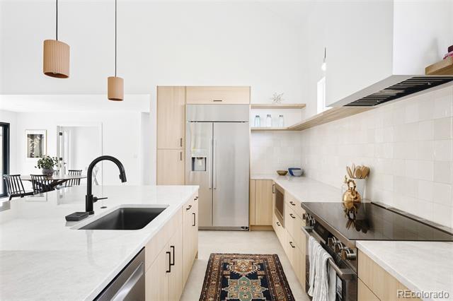 3890 Cook St in Denver, CO - Building Photo
