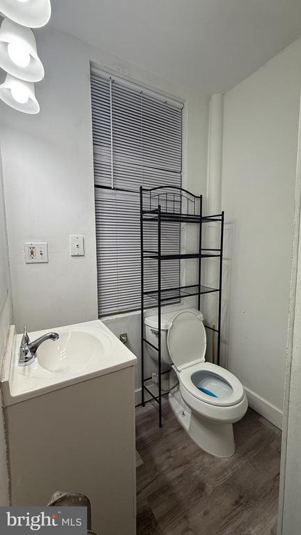 property at 2353 E Somerset St