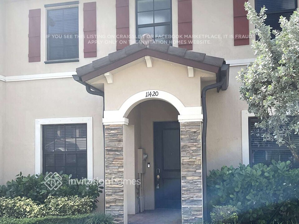 11420 SW 248th Terrace in Princeton, FL - Building Photo
