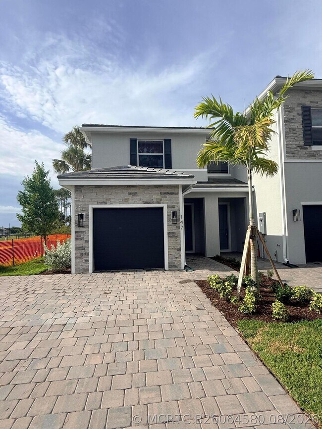 147 Lakeside Lndg Ct