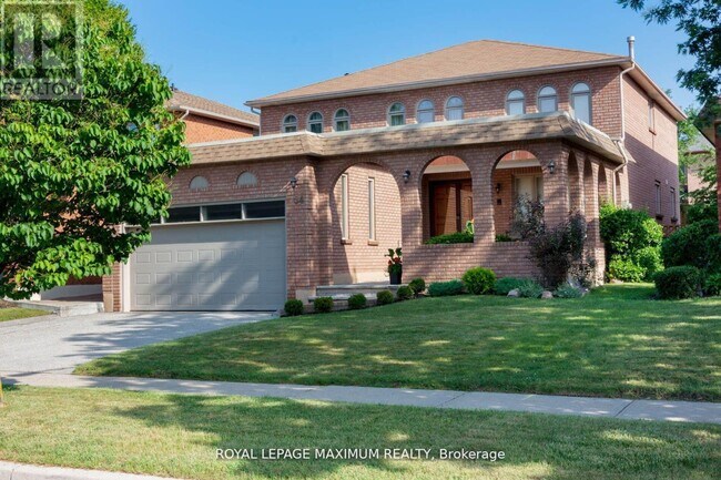 54 Claudia Ave in Vaughan, ON - Building Photo - Building Photo