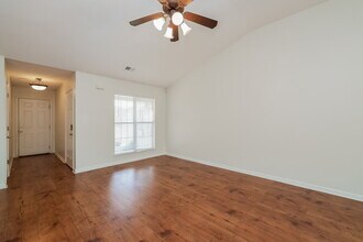 1614 Central Trails Dr in Southaven, MS - Building Photo - Building Photo
