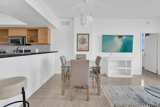 140 S Dixie Hwy in Hollywood, FL - Building Photo - Building Photo