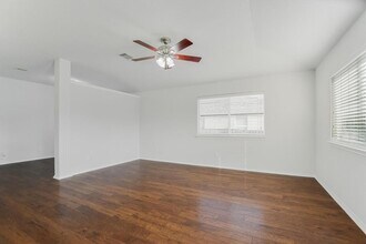 906 Washburn Dr in Leander, TX - Building Photo - Building Photo