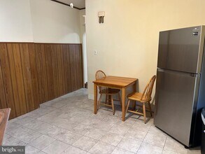 1049 Genesee St in Trenton, NJ - Building Photo - Building Photo