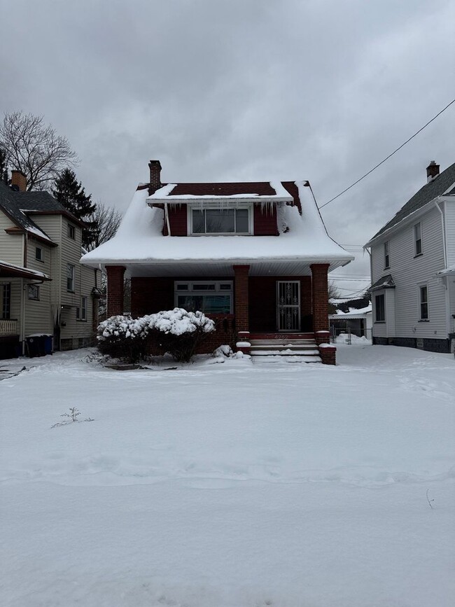 property at 4252 E 124th St