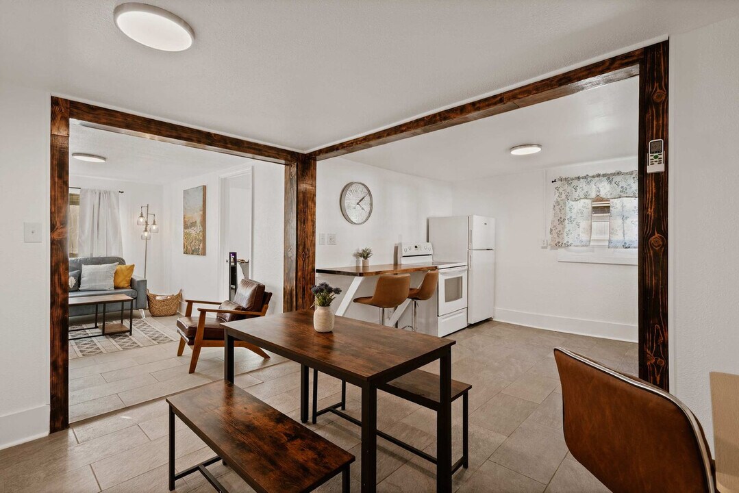2904 Berwick St in Pensacola, FL - Building Photo
