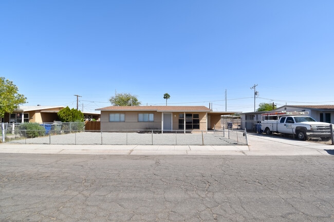 property at 2016 E 24th Pl