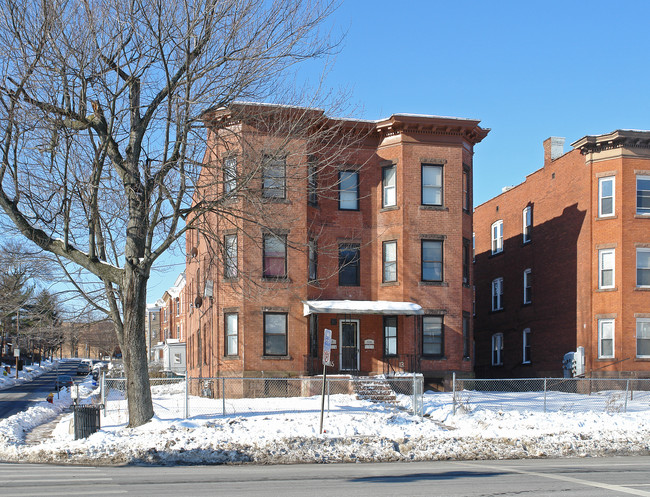 113-115 Franklin Ave in Hartford, CT - Building Photo - Building Photo