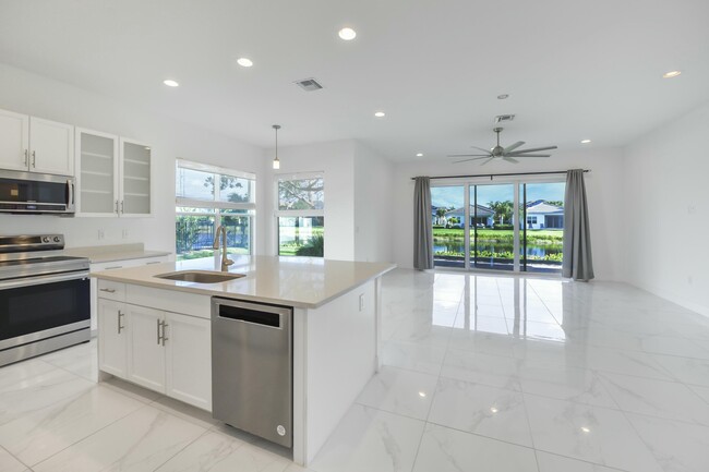 property at 9589 Highland Pointe Pass