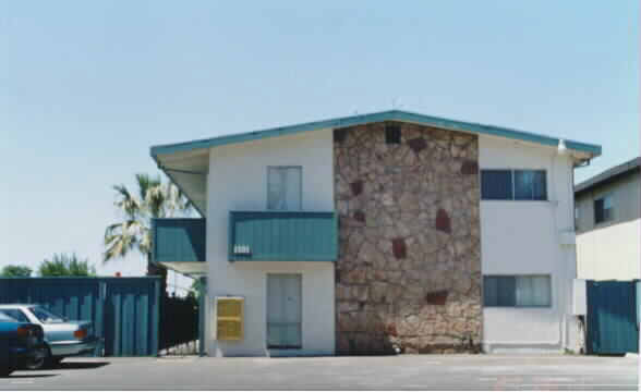 Desert Palm Apartments in Concord, CA - Foto de edificio - Building Photo