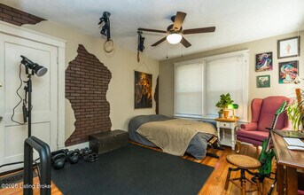 4616 Southern Pkwy in Louisville, KY - Building Photo - Building Photo