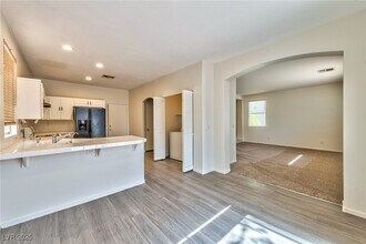 1025 Wild Fern Ct in Las Vegas, NV - Building Photo - Building Photo