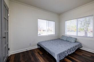 Milestone Studios in Topeka, KS - Foto de edificio - Interior Photo