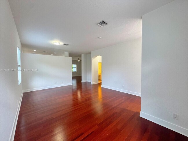 property at 4451 Laurel Pl