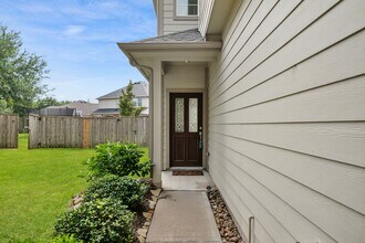 24606 Folkstone Cir in Katy, TX - Building Photo - Building Photo