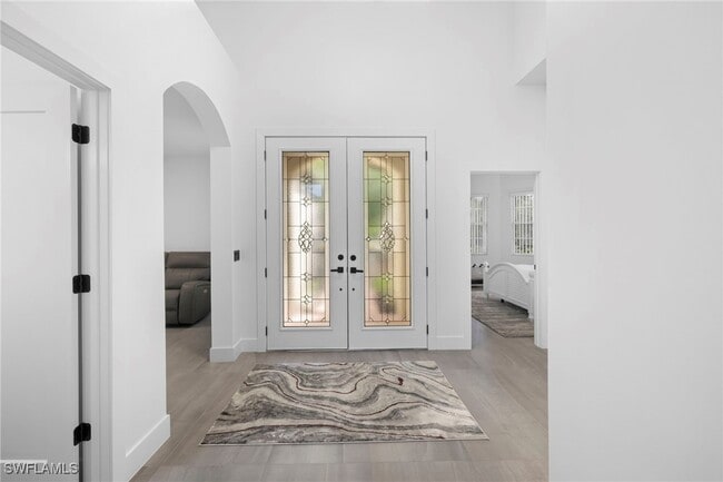 property at 6903 Mauna Loa Ln
