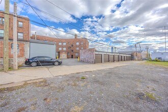 530 Main St in Niagara Falls, NY - Building Photo - Building Photo