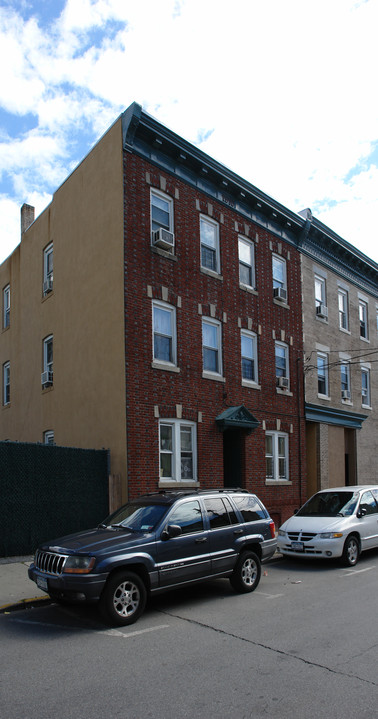 5 Clinton St in Tarrytown, NY - Building Photo