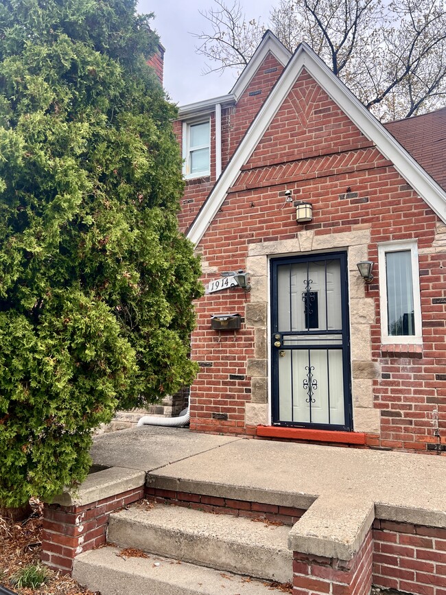 property at 19140 Greenlawn St