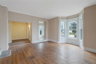 103 E 7th St in Oswego, NY - Building Photo - Building Photo