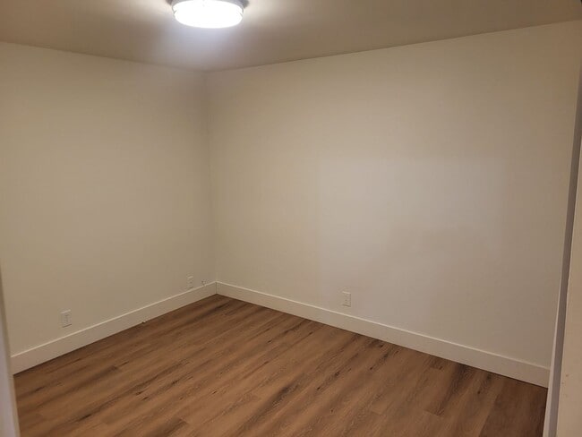 3351 E Andy St in Long Beach, CA - Building Photo - Building Photo