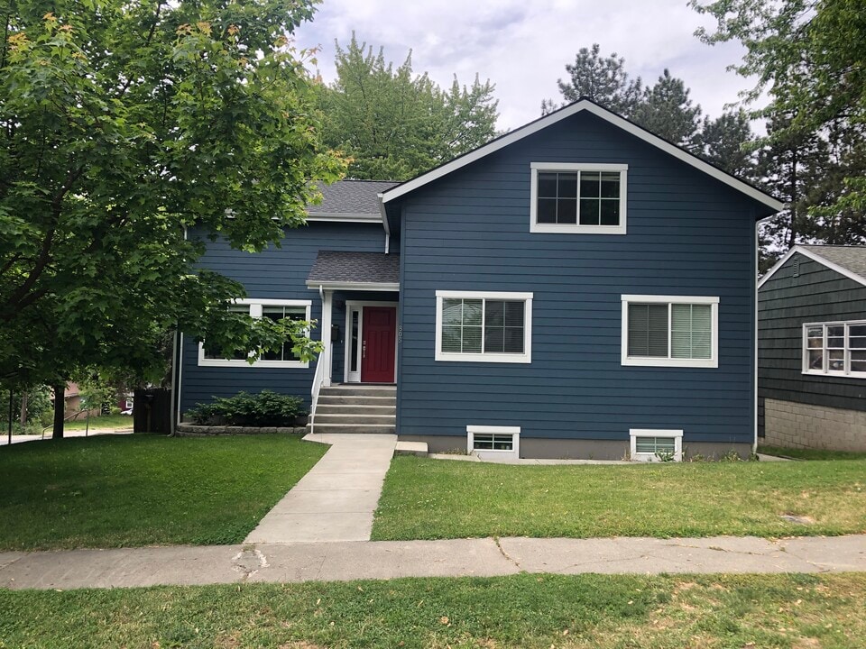 805 NW Fisk St, Unit 805 in Pullman, WA - Foto de edificio